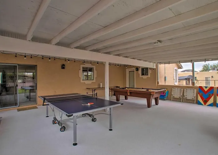 Patio + Pool Table: 'kick Back Corral' In Phoenix! *